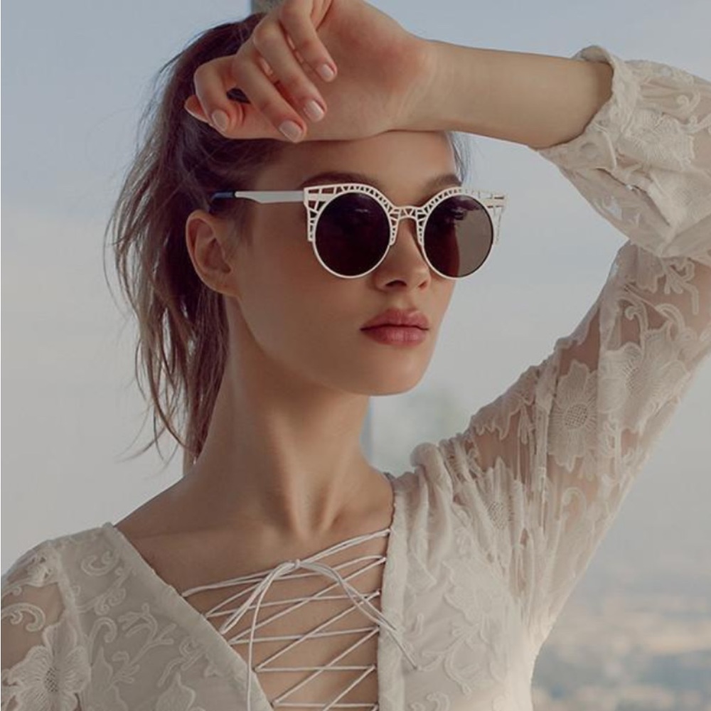 Quay Australia Fleur sunglasses